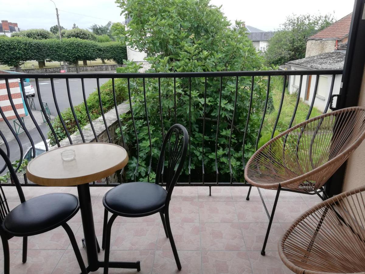 Meubles De Tourisme Le Trianon Et Le Petit Trianon Apartment Saint-Junien Luaran gambar